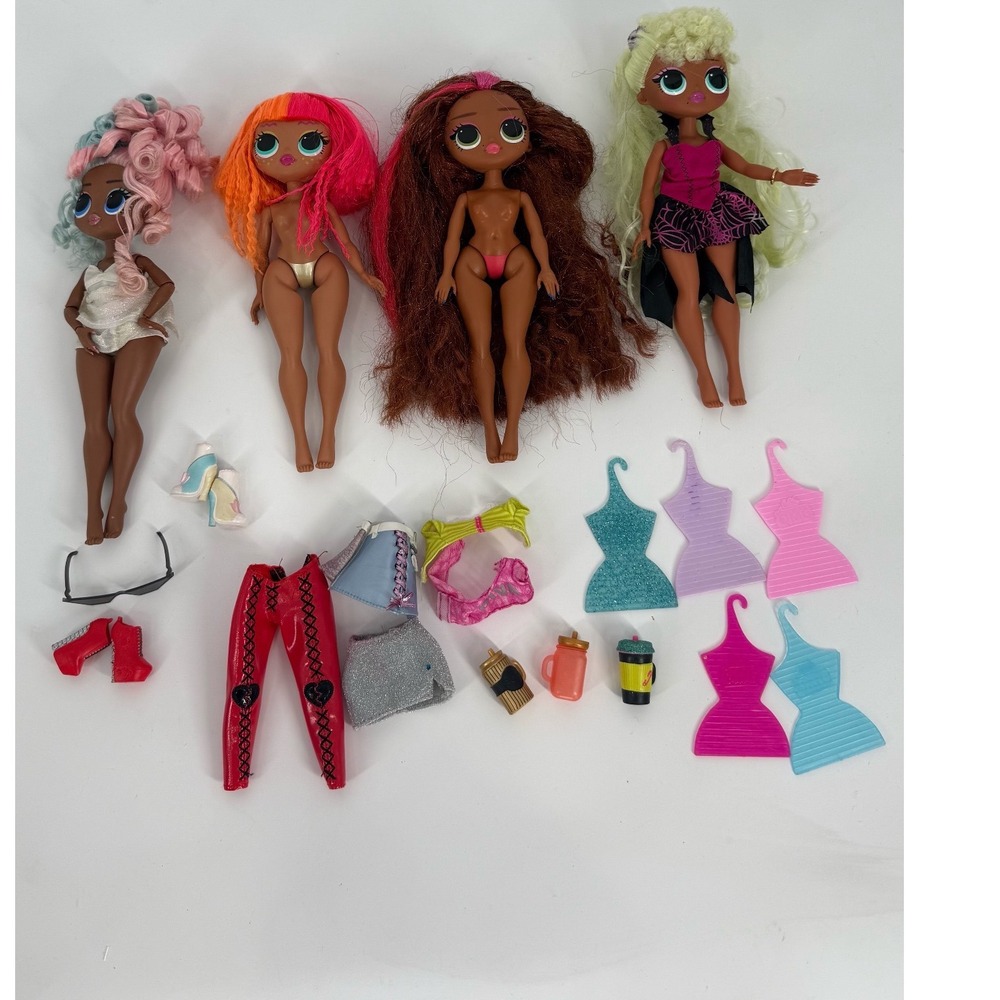 LOL Surprise OMG Fashion Doll Lot‎ of 4 with Clothes Accessories Hangers Bottles